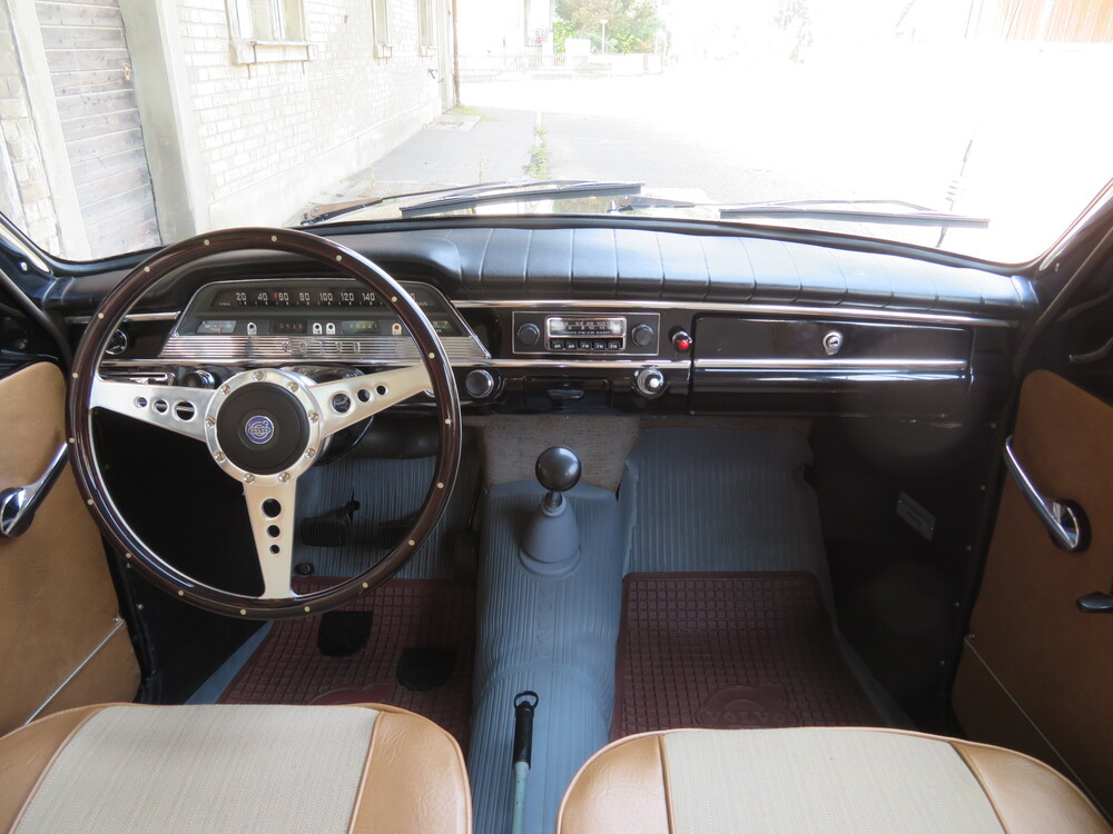 Volvo 544 Limousine
