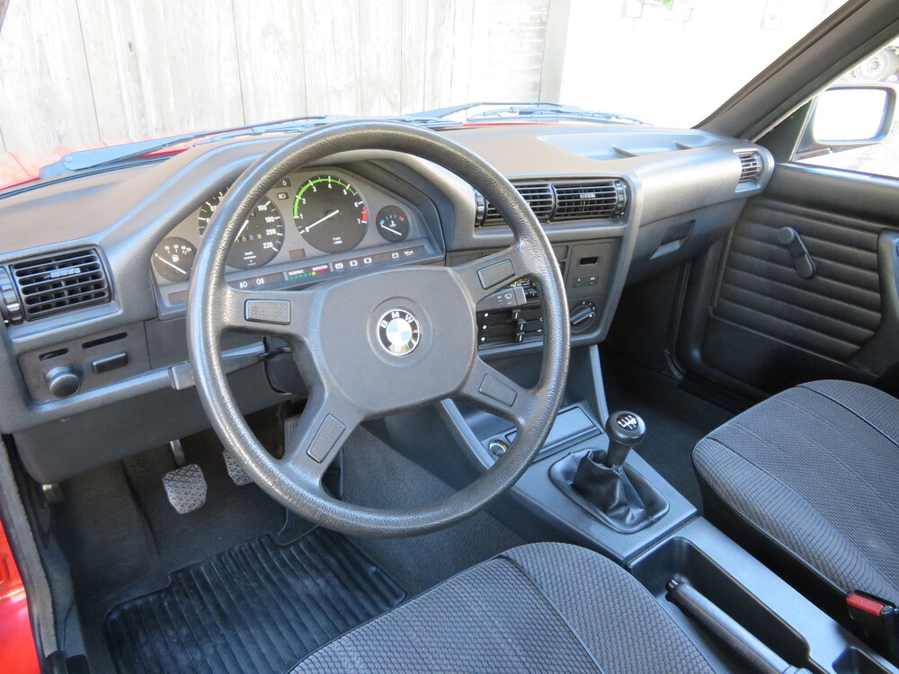 BMW 318i Limousine
