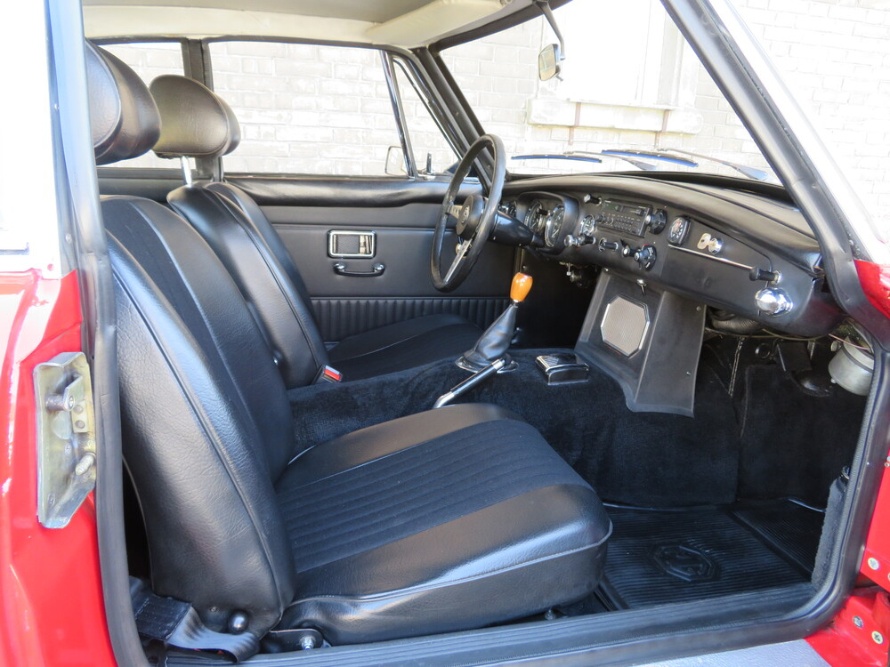 MG MGB GT Coupé
