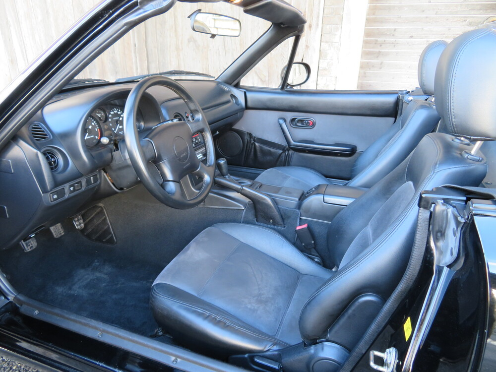 Mazda MX-5 1.8i Cabriolet