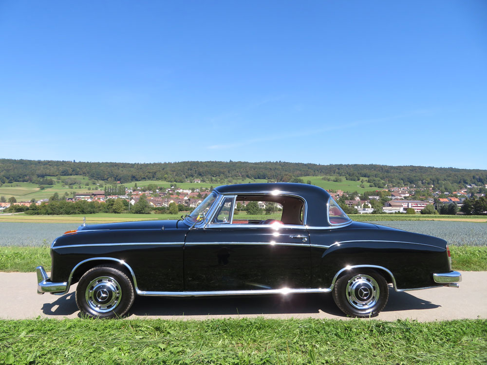 Mercedes-Benz 220 S Coupé