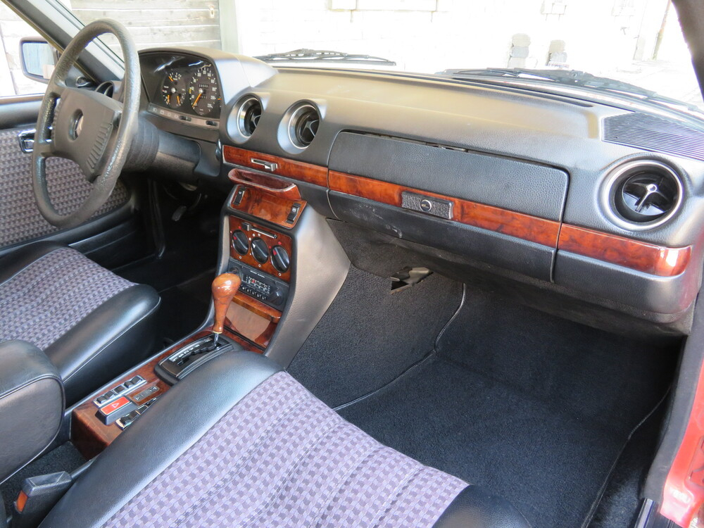 Mercedes-Benz 280 CE Coupé