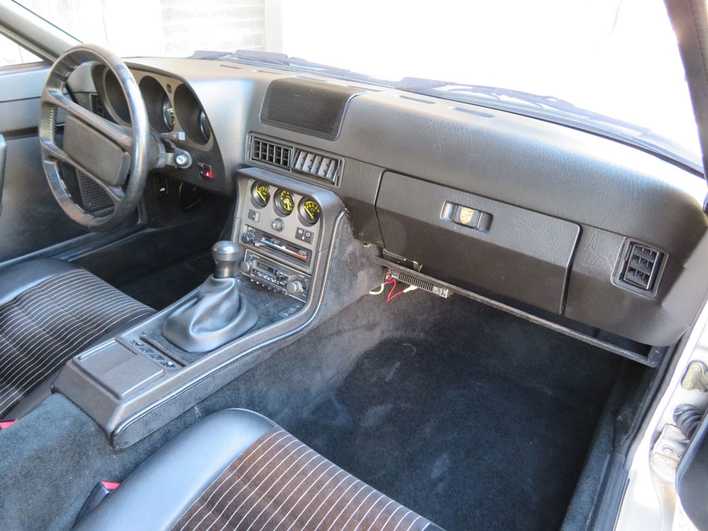Porsche 944 Coupé